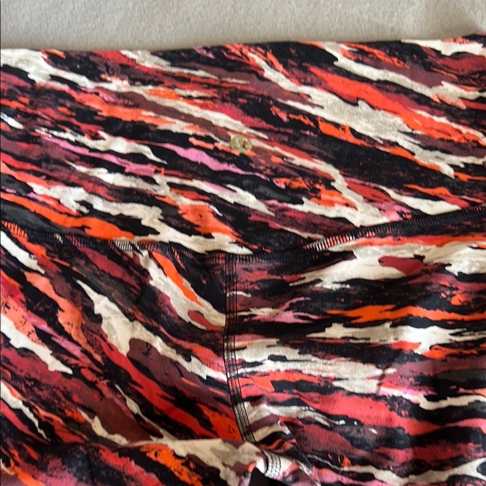 Lululemon Multicolor Leggings - Picture 9 of 12